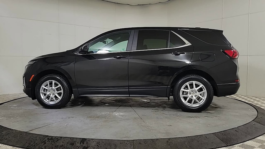 Used 2022 Chevrolet Equinox LT SUV