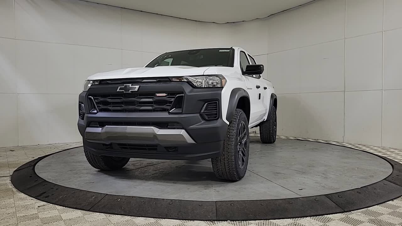 2025 Chevrolet Colorado Trail Boss photo 4