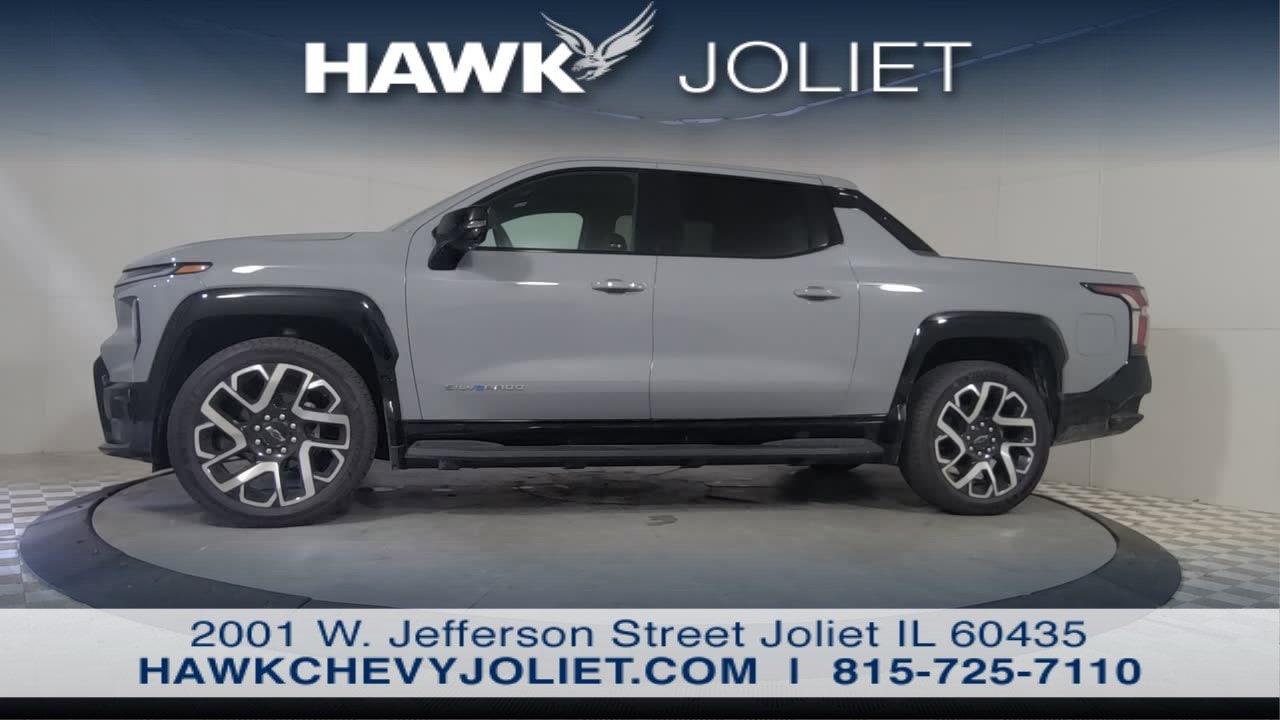 View vehicle photo 6