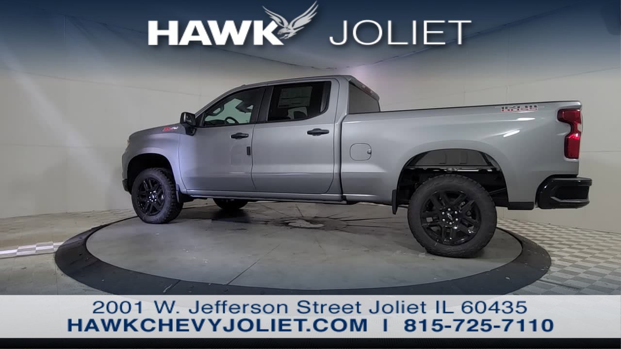 View vehicle photo 7