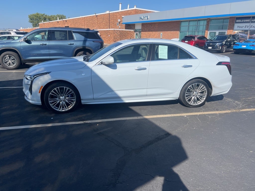 2021 Cadillac CT4 Premium Luxury photo 2