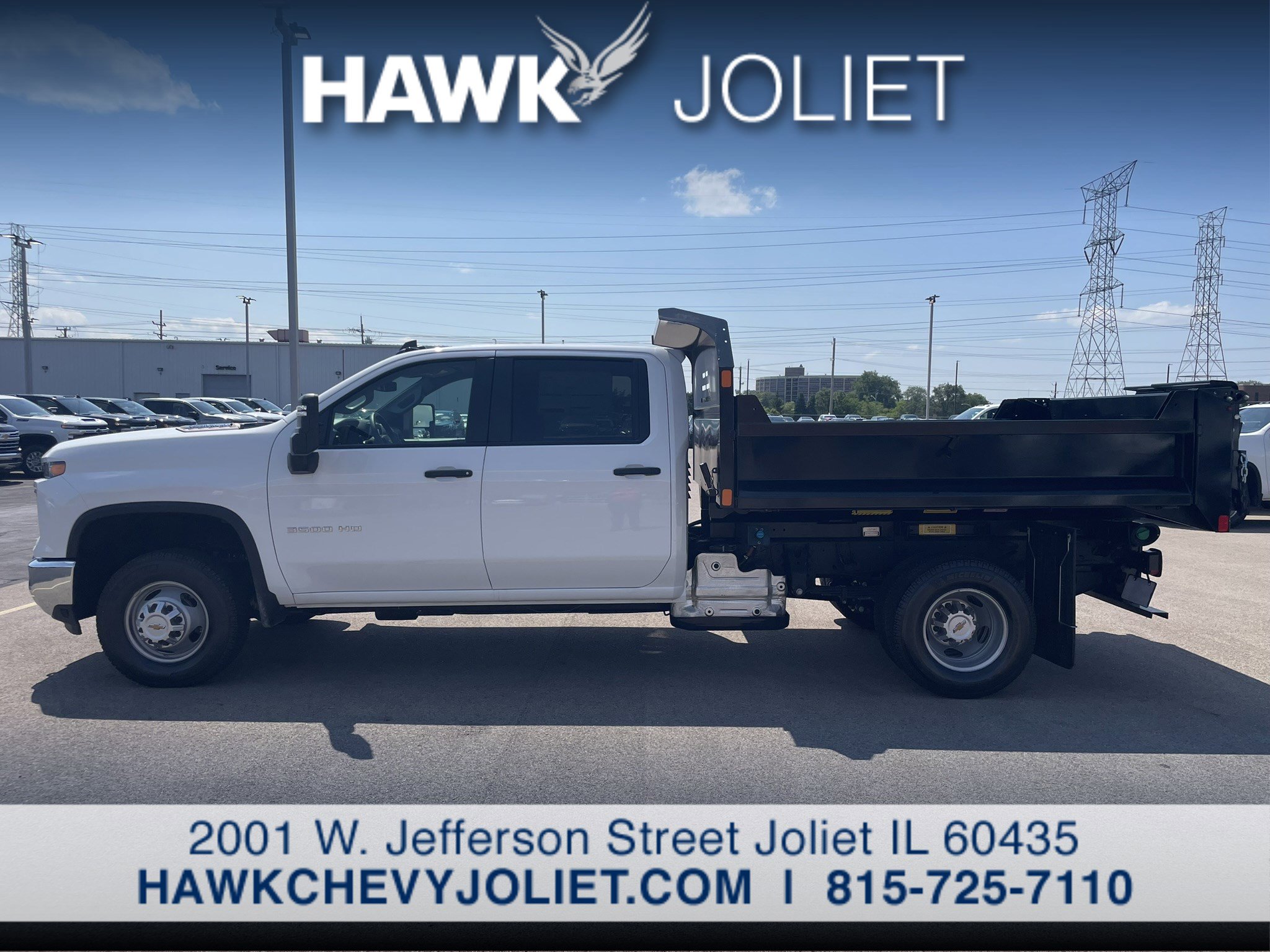 View vehicle photo 3