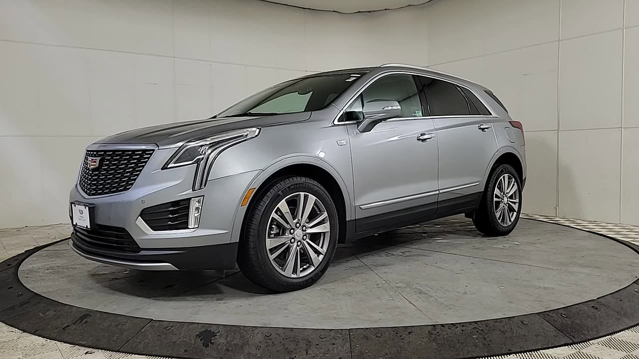 2025 CADILLAC XT5 - Image 3