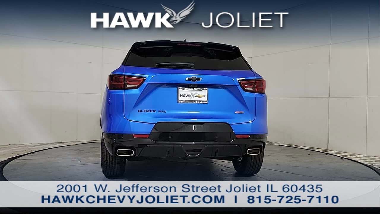 View vehicle photo 7