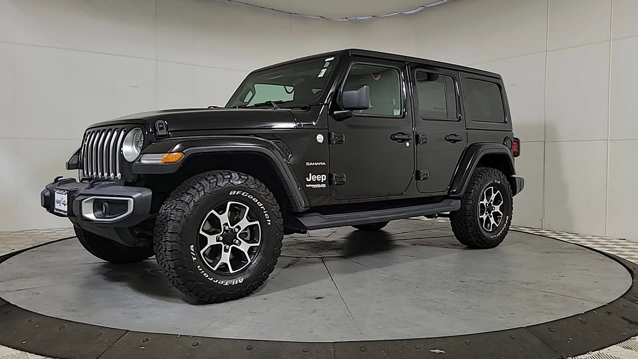 2019 Jeep Wrangler Unlimited Sahara photo 3