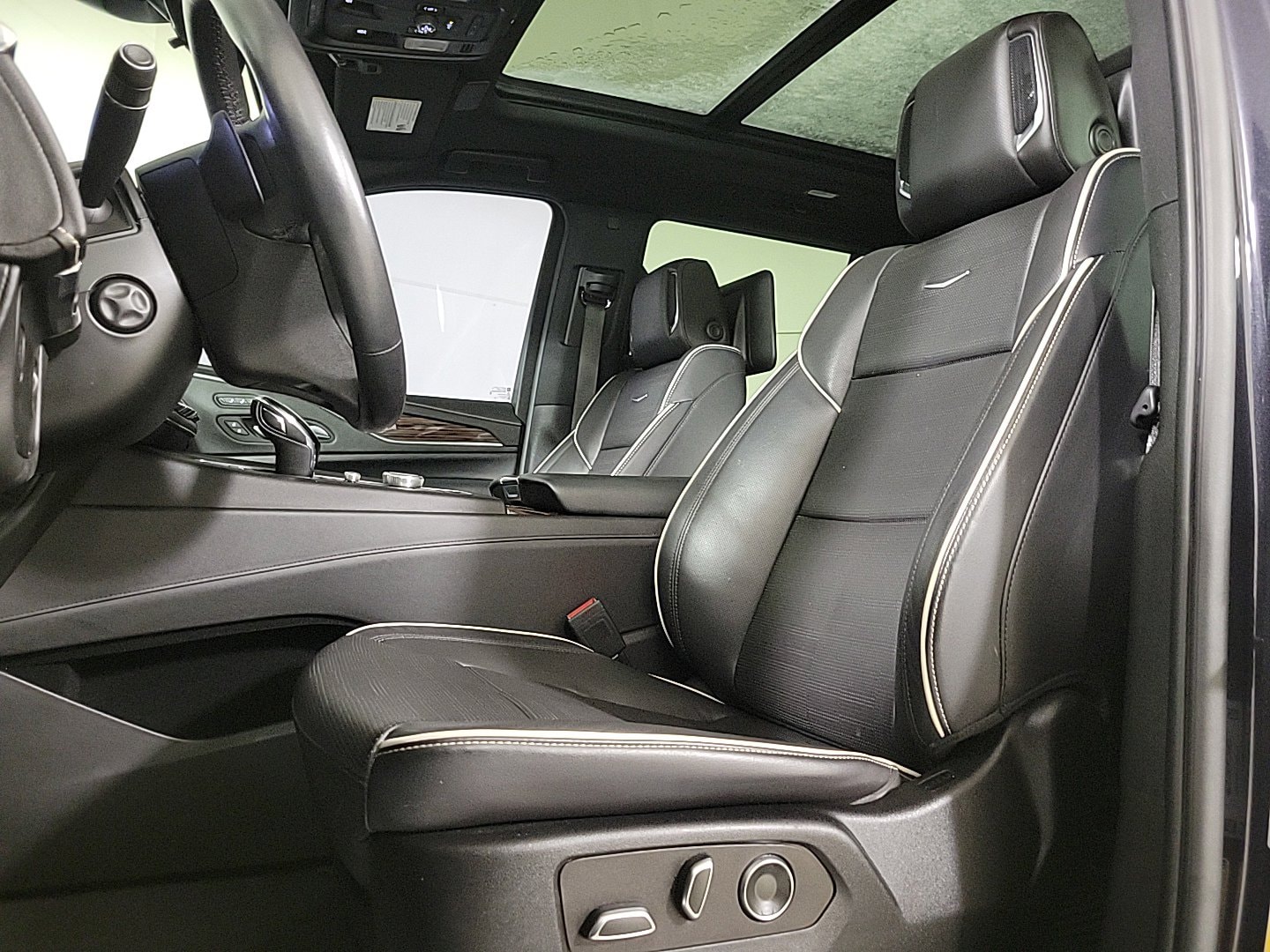 2023 CADILLAC ESCALADE - Image 12