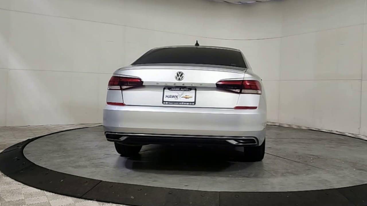 Used 2020 Volkswagen Passat SE with VIN 1VWWA7A35LC013528 for sale in Plainfield, IL