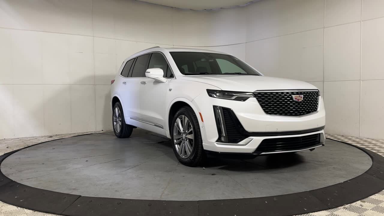 2023 Cadillac XT6 Premium Luxury photo 2