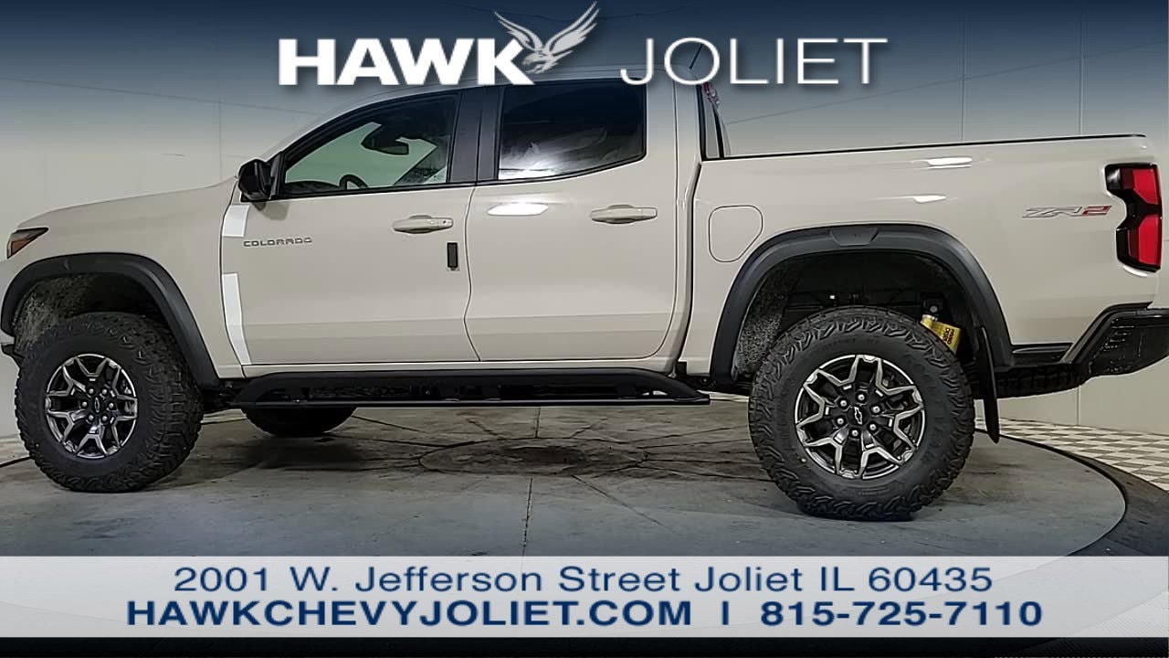 View vehicle photo 5