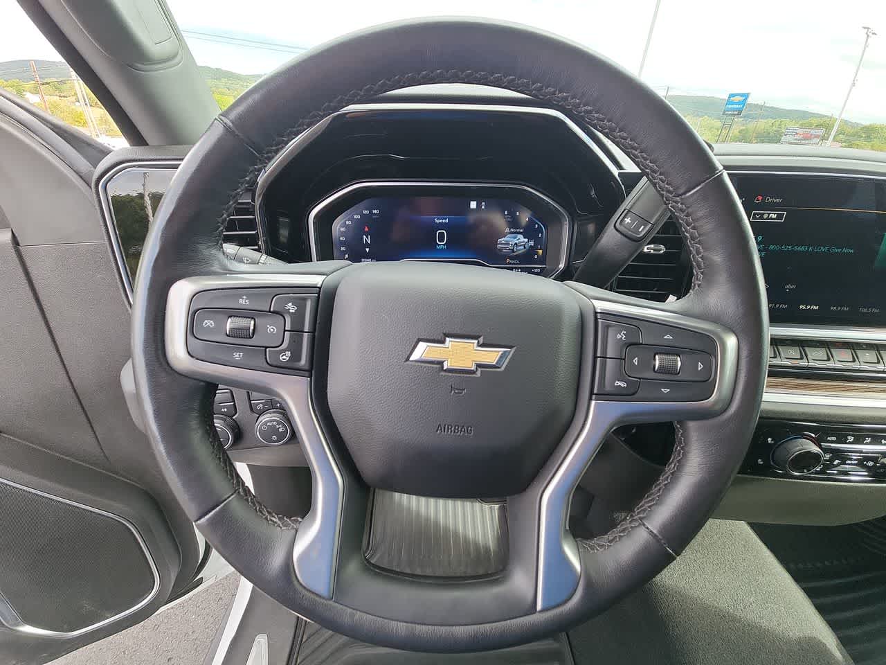 2022 Chevrolet Silverado 1500 LT - Photo 11