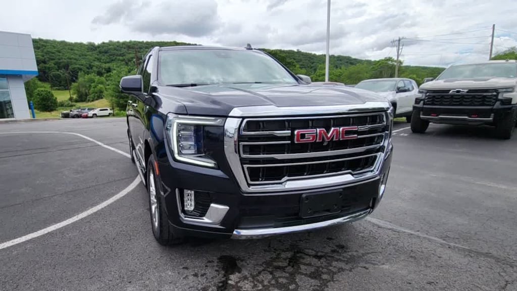 Used 2023 GMC Yukon XL SLT SUV