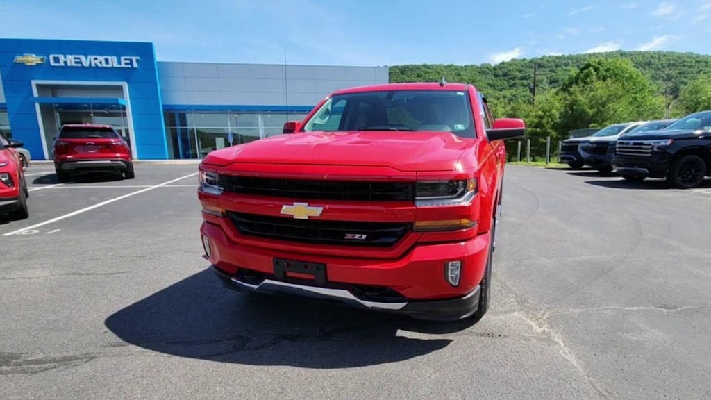 Used 2017 Chevrolet Silverado 1500 LT Truck