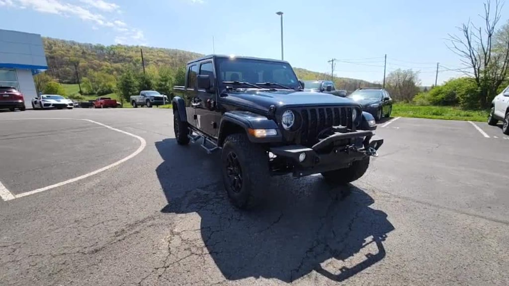 Used 2022 Jeep Gladiator Sport S 4x4 Truck