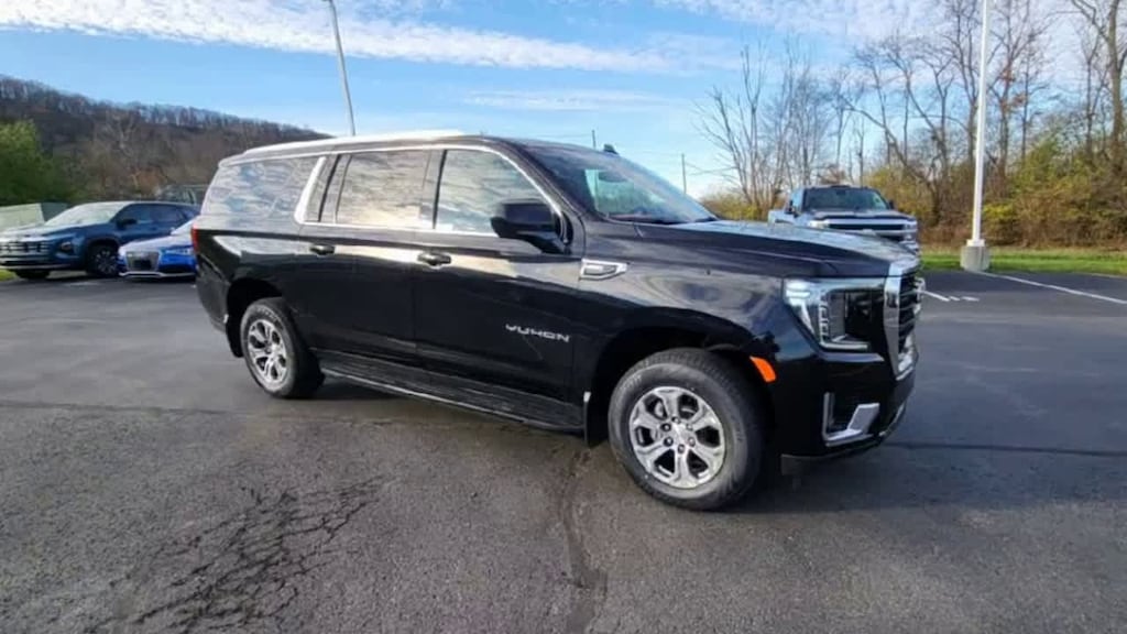 Used 2022 GMC Yukon XL SLE SUV
