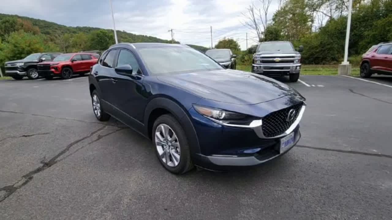 2022 Mazda CX-30 Preferred photo 2