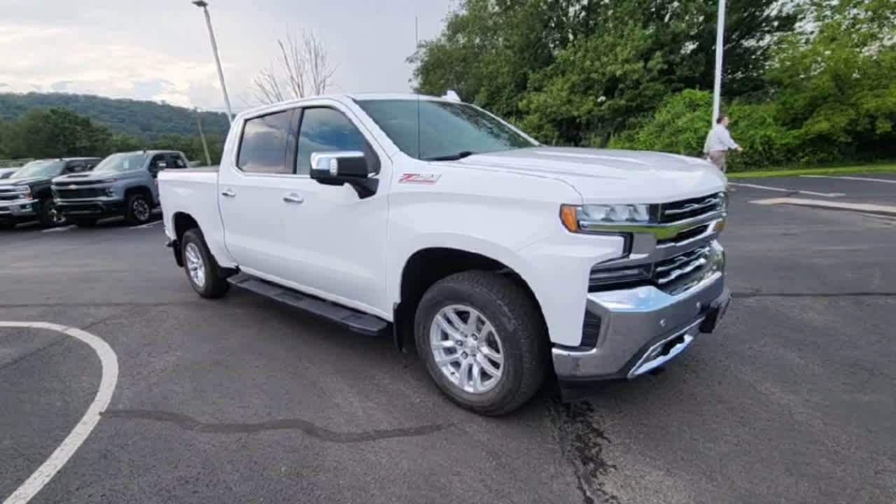 2020 Chevrolet Silverado 1500 LTZ photo 2