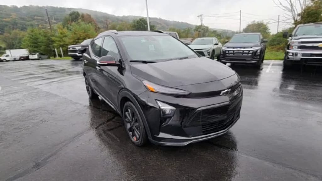 Used 2023 Chevrolet Bolt EUV Premier Redline SUV