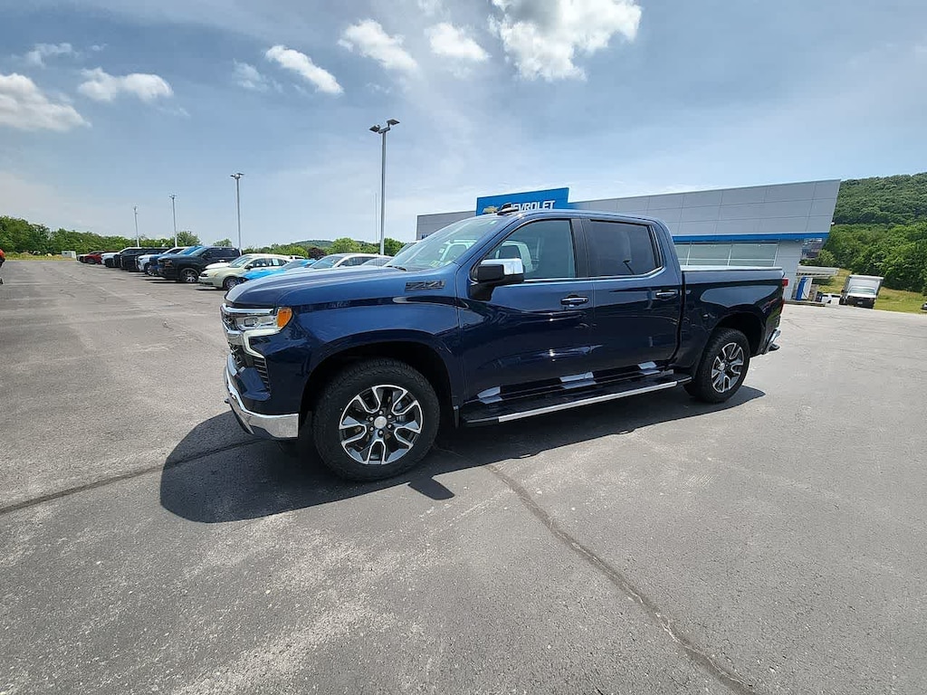 Used 2023 Chevrolet Silverado 1500 LT Truck