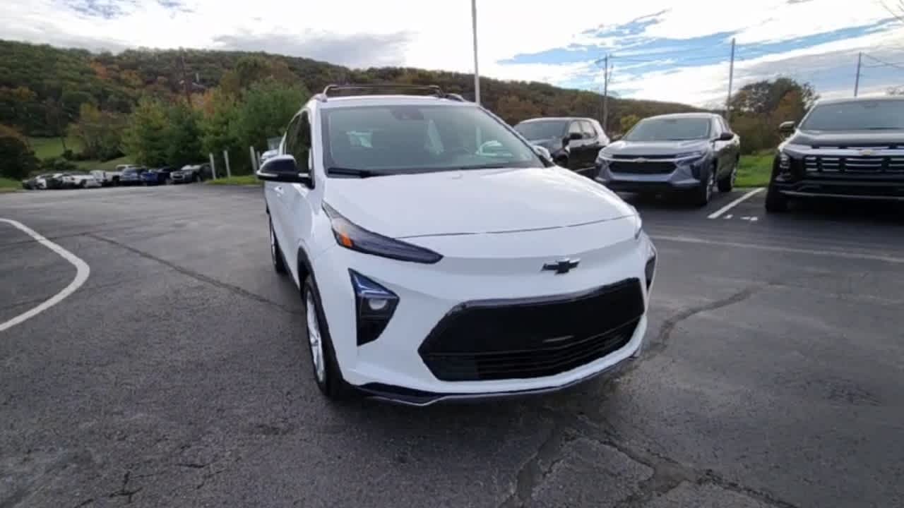 Used 2023 Chevrolet Bolt EUV LT with VIN 1G1FY6S09P4136867 for sale in Danville, PA
