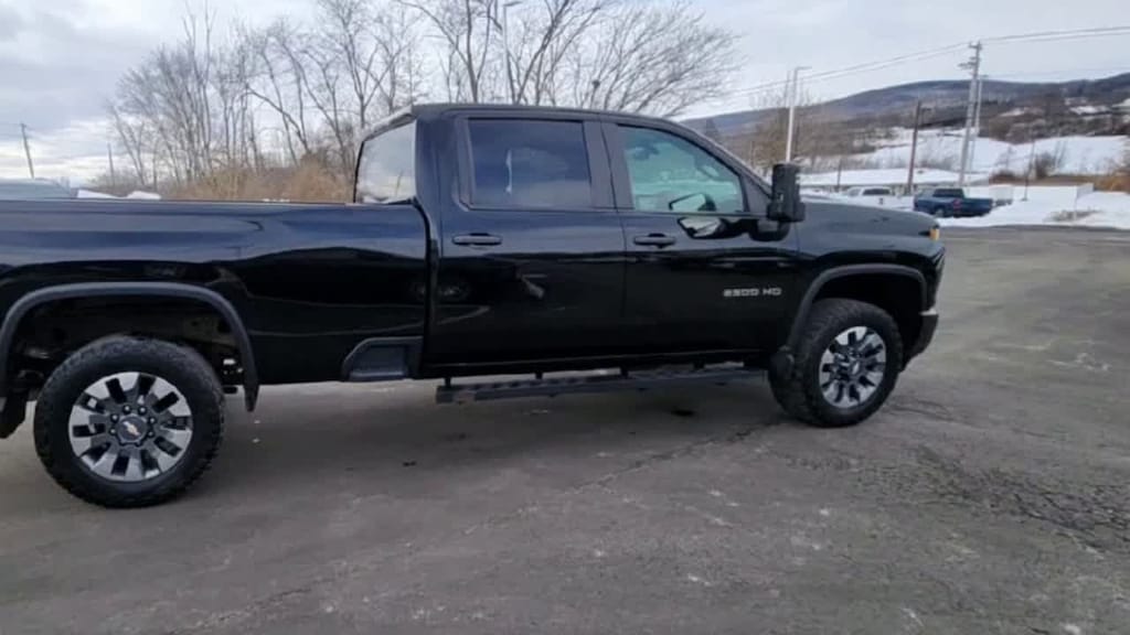 Used 2023 Chevrolet Silverado 2500 HD Custom Truck