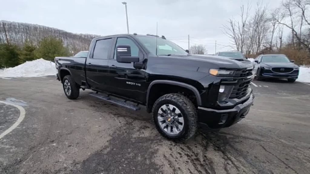 Used 2024 Chevrolet Silverado 2500 HD Custom Truck