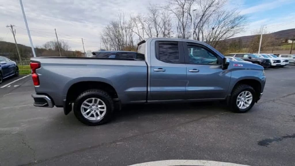 Used 2021 Chevrolet Silverado 1500 LT Truck