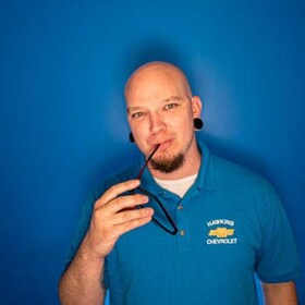 Staff member Kenny from ID_e1b912fa01c3