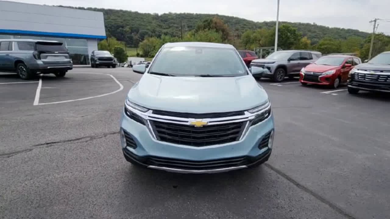2022 Chevrolet Equinox LT photo 3