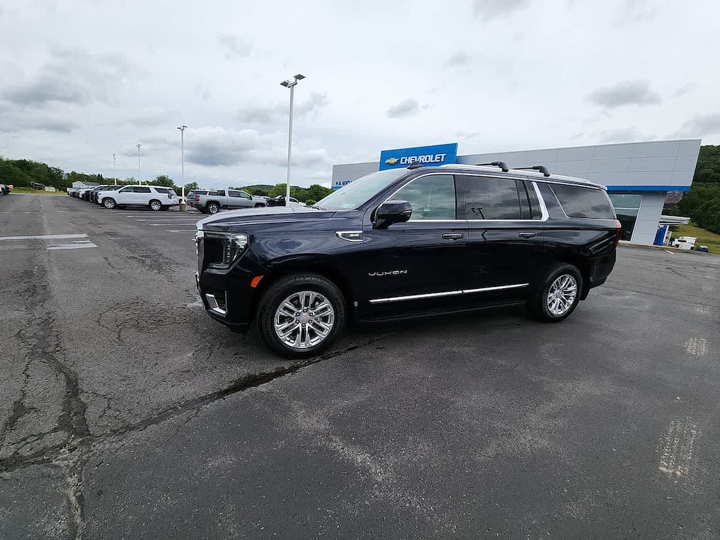 Used 2023 GMC Yukon XL SLT SUV