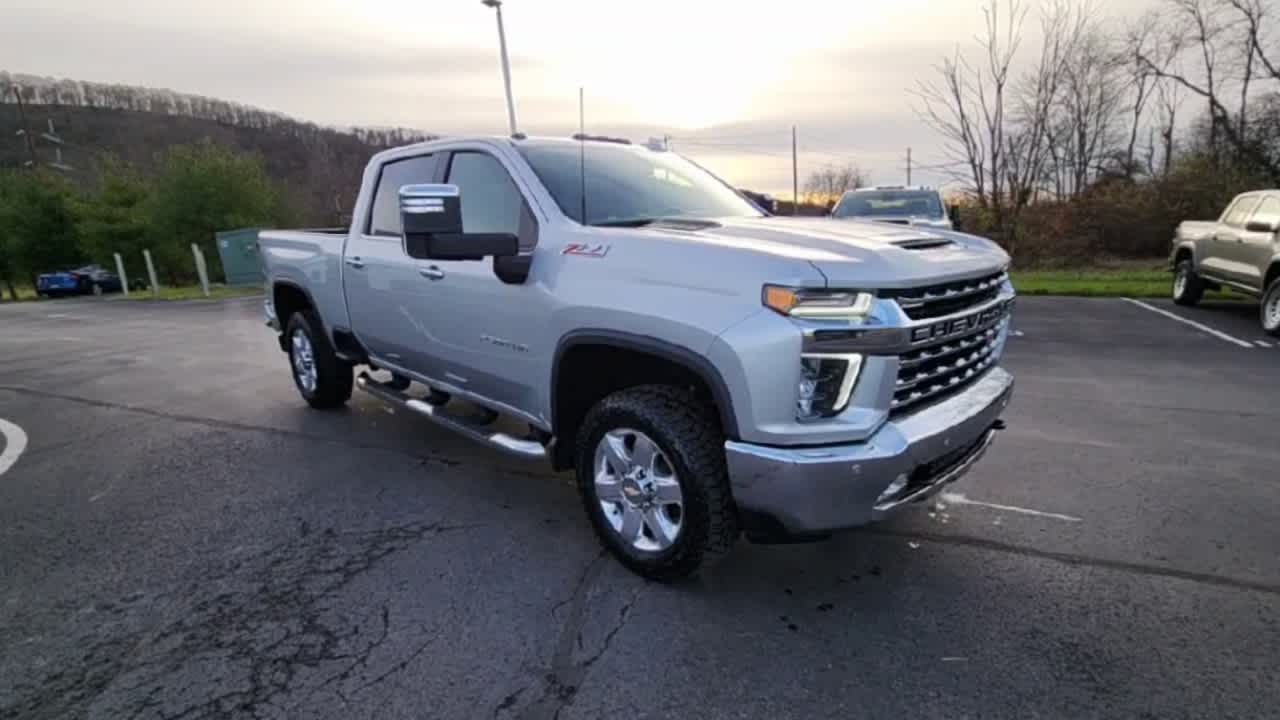 2022 Chevrolet Silverado 2500HD LTZ photo 3