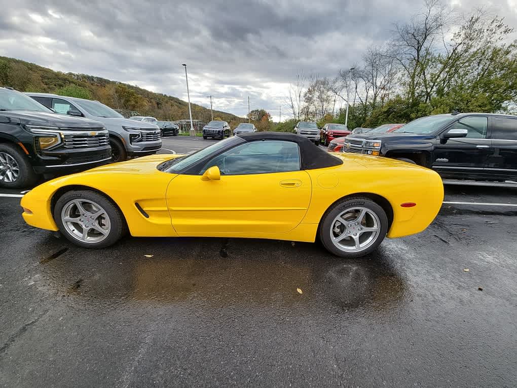 2001 Chevrolet Corvette Base