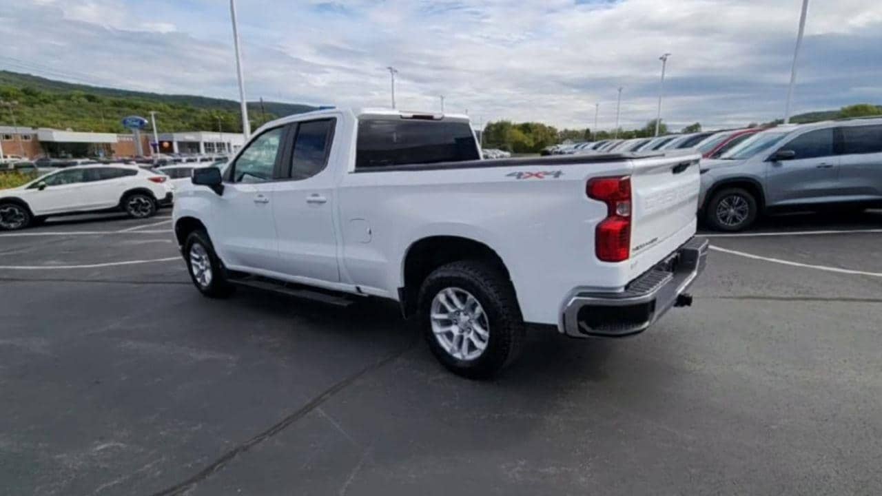 2022 Chevrolet Silverado 1500 LT - Photo 6