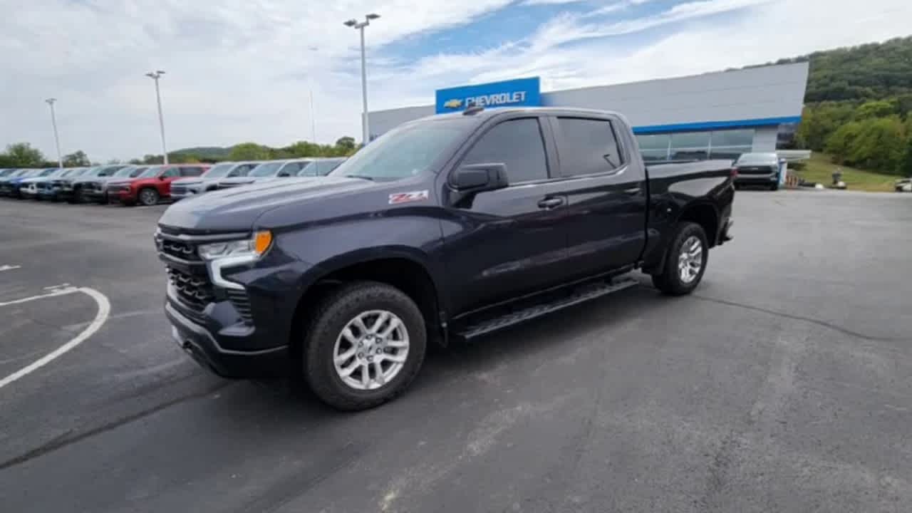 2022 Chevrolet Silverado 1500 RST photo 4