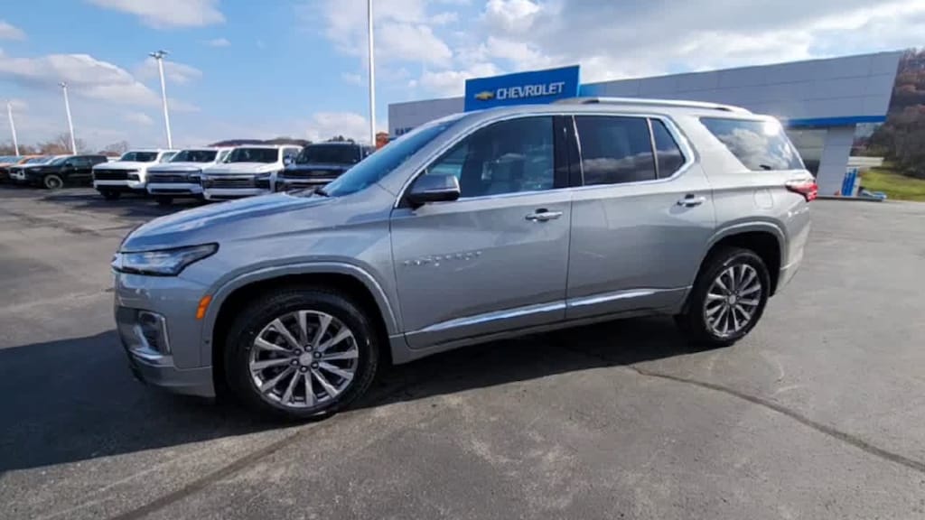 Used 2023 Chevrolet Traverse Premier SUV