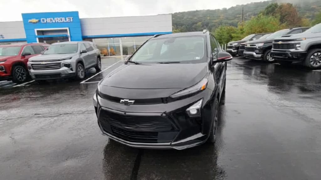 Used 2023 Chevrolet Bolt EUV Premier Redline SUV