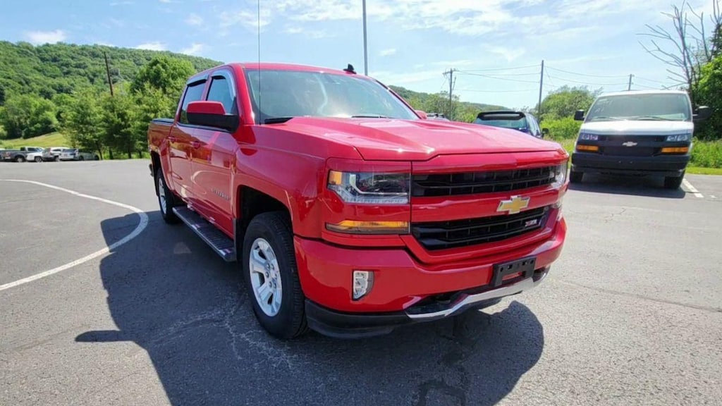 Used 2017 Chevrolet Silverado 1500 LT Truck