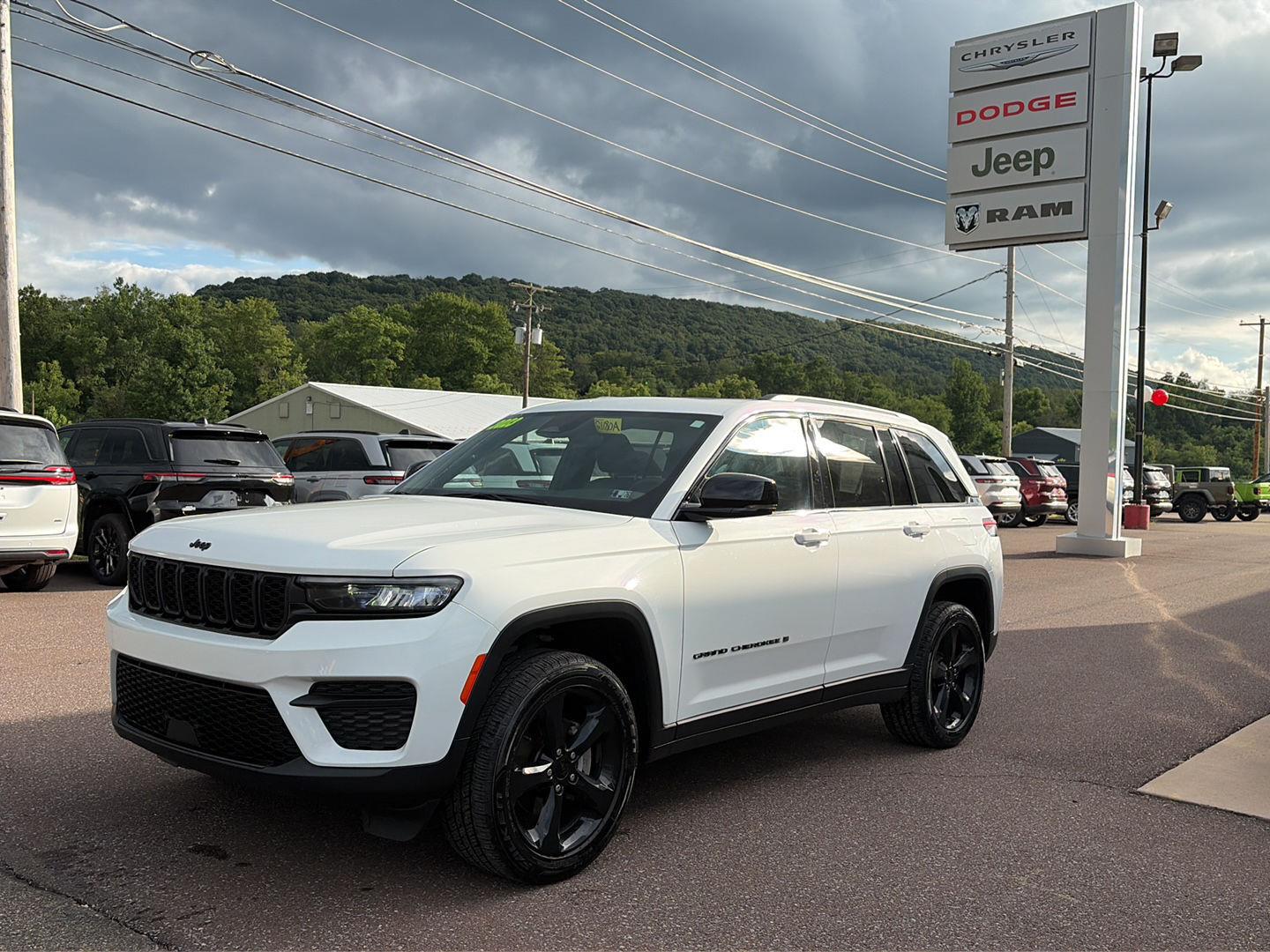 2023 Jeep Grand Cherokee Altitude