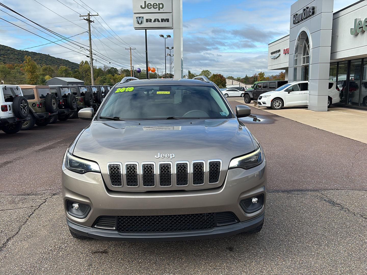 Used 2019 Jeep Cherokee Latitude with VIN 1C4PJMCB2KD252750 for sale in Danville, PA
