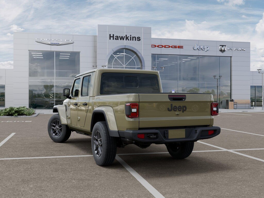 New 2025 Jeep Gladiator SPORT S 4X4 Pickup