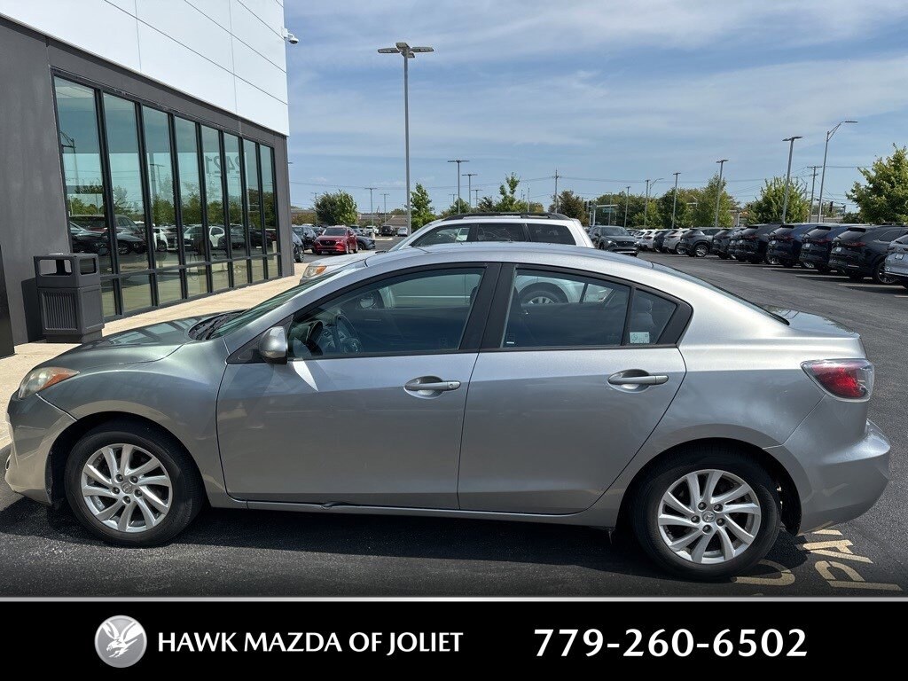 2012 Mazda Mazda3 Touring photo 2