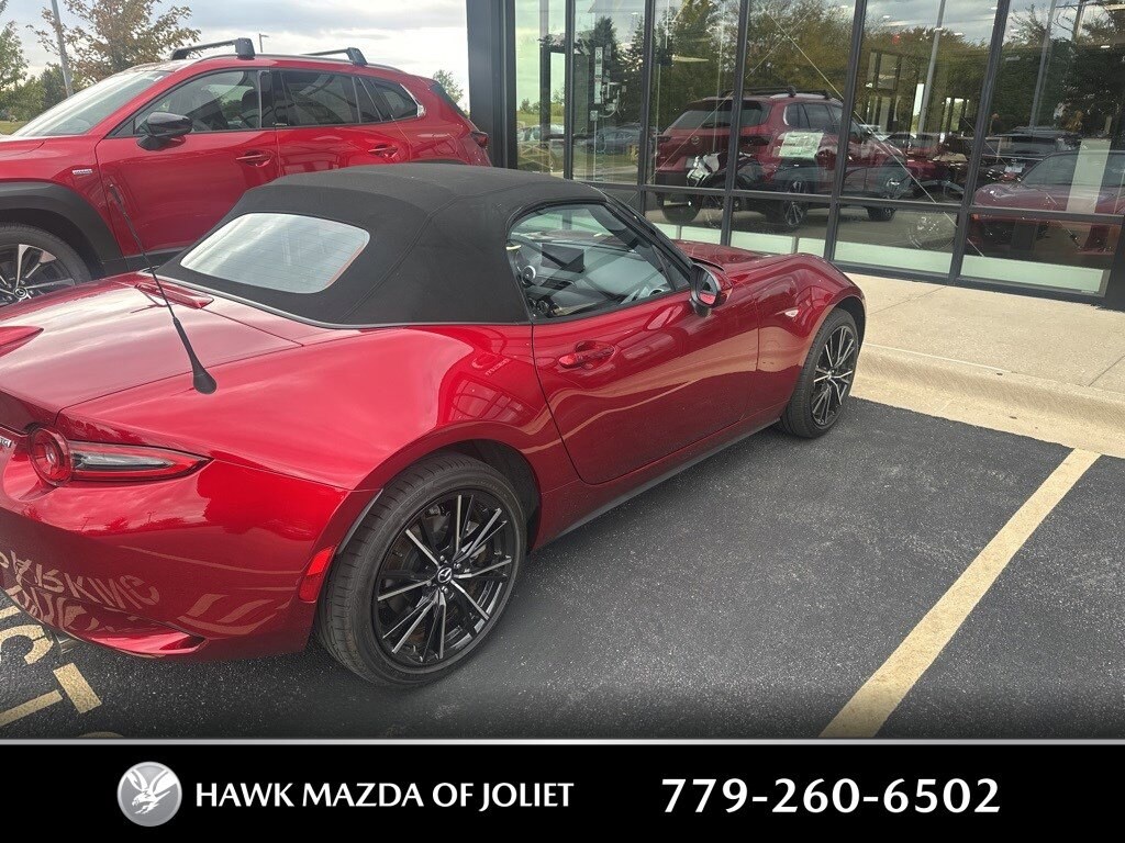 2025 Mazda MX-5 Miata Miata Grand Touring photo 3