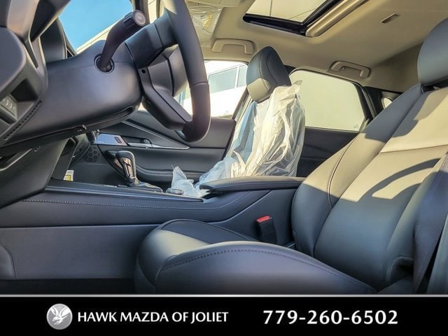 2026 Mazda CX-30 Premium - Photo 7