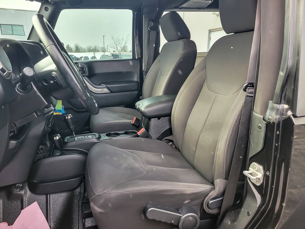 2016 JEEP WRANGLER - Image 8