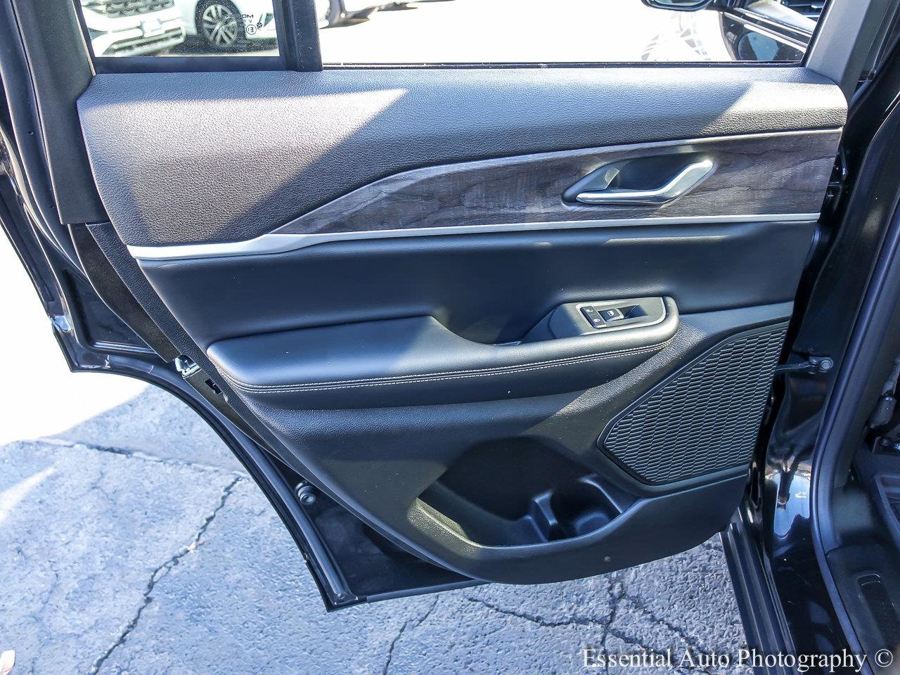 2025 JEEP GRAND CHEROKEE - Image 20