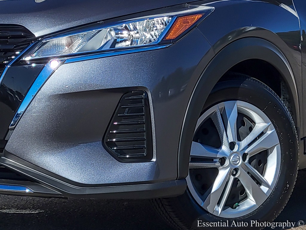 Used 2023 Nissan Kicks S S FWD