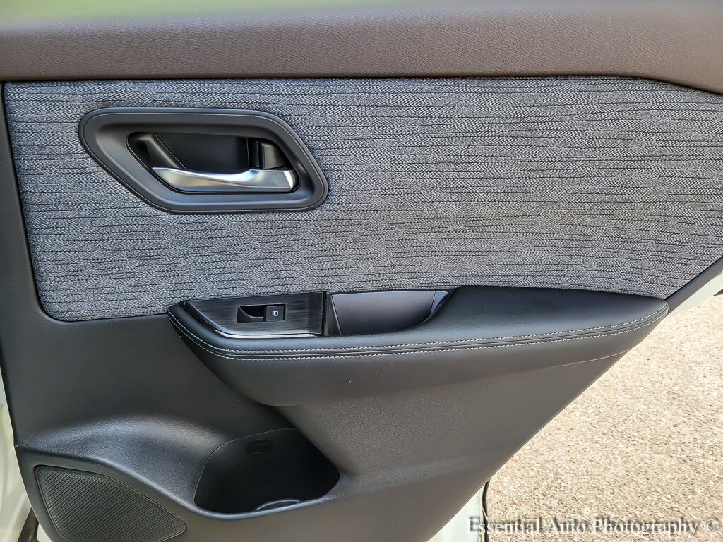 2023 NISSAN ROGUE - Image 19