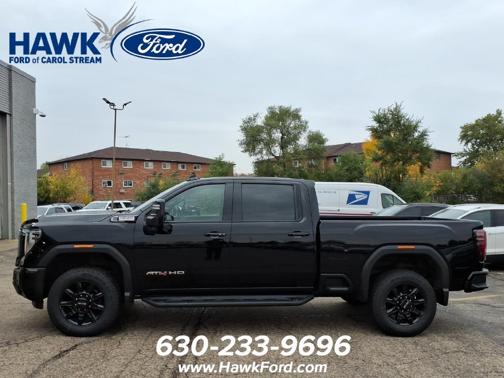 Used 2025 GMC Sierra 2500HD AT4 4WD Crew Cab 159 AT4