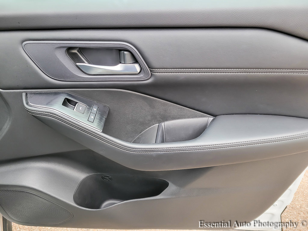 2024 NISSAN ROGUE - Image 24