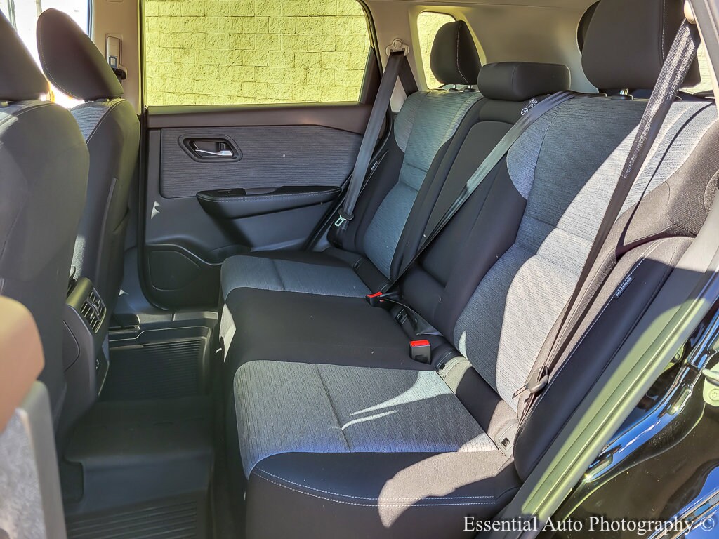 2023 NISSAN ROGUE - Image 9