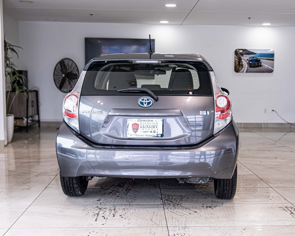 2014 TOYOTA PRIUS C - Image 13